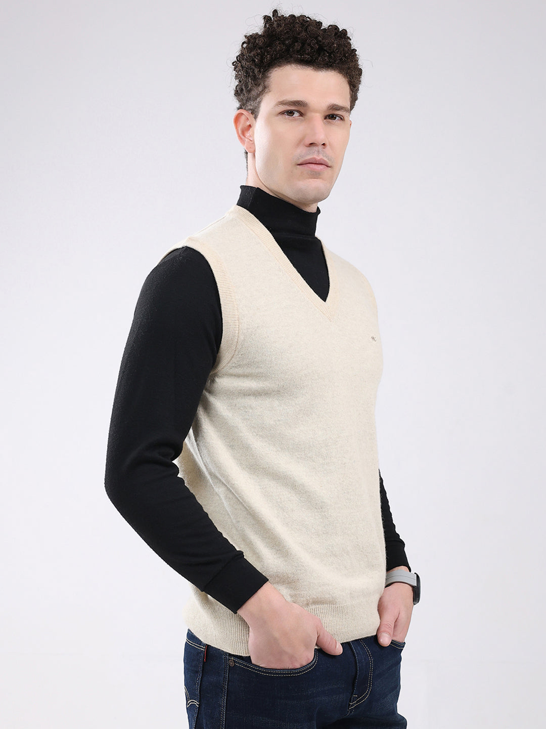 Men Cream Solid V Neck Sleeveless Sweater