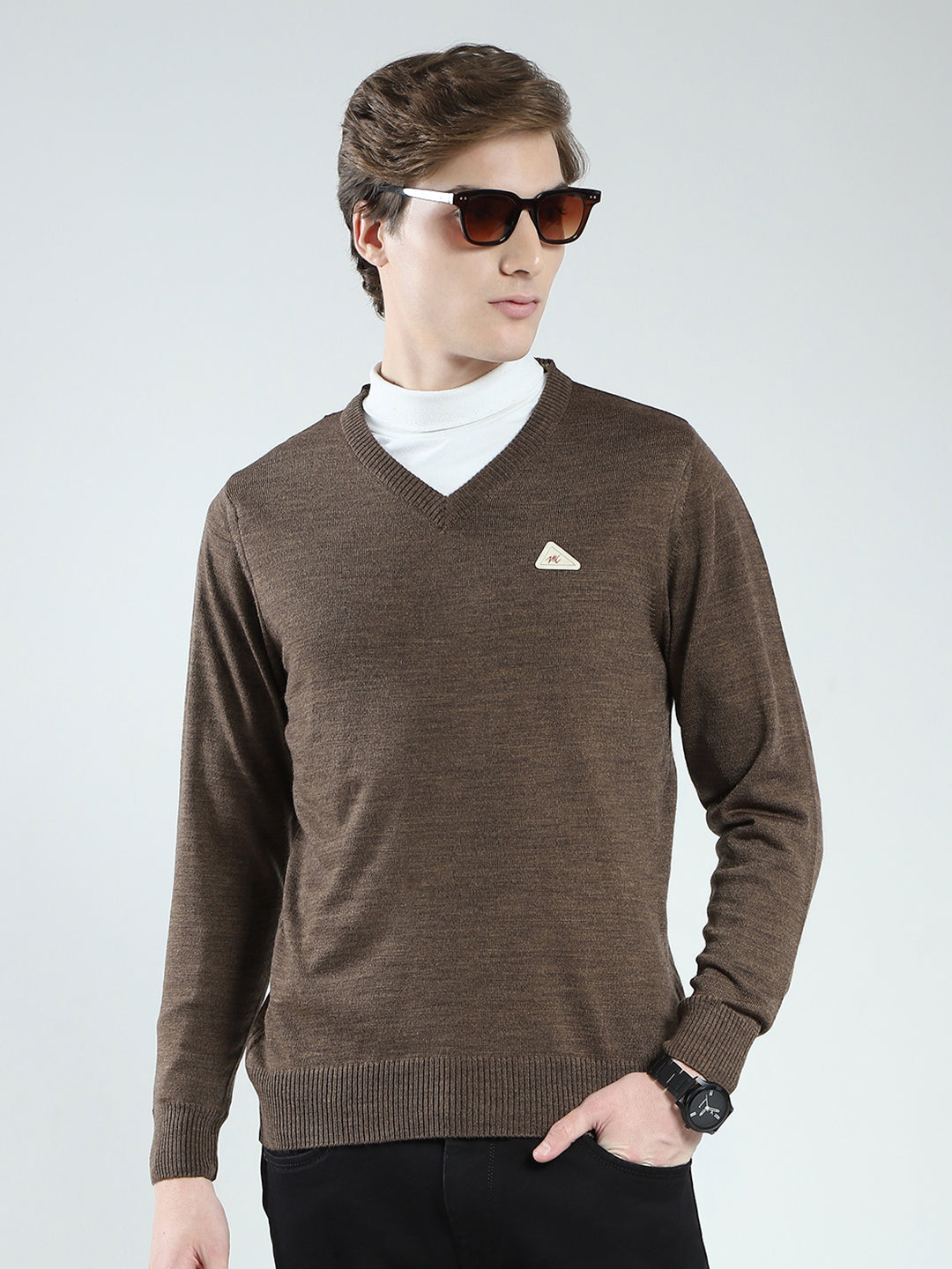 Men Brown Solid V Neck Full Sleeve Pullover