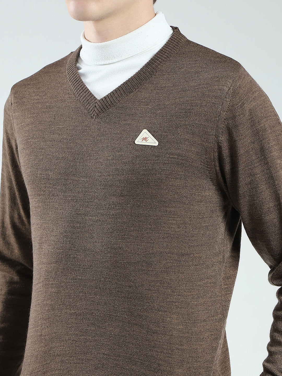 Men Brown Solid V Neck Full Sleeve Pullover