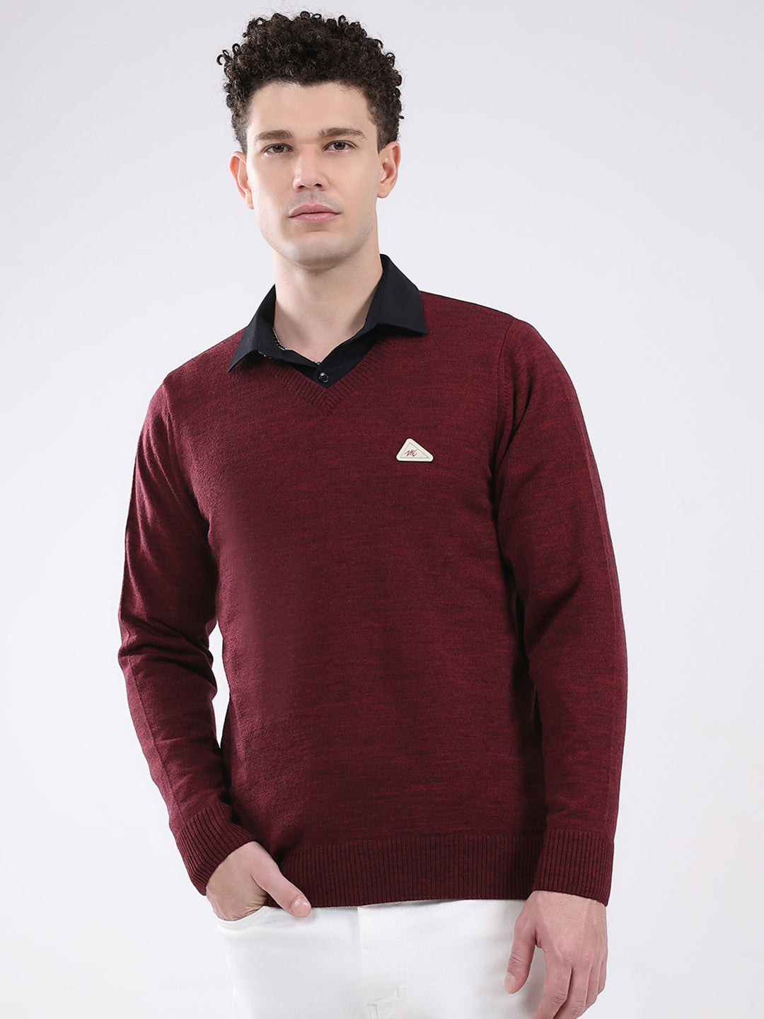 Men Maroon Solid V Neck Full Sleeve Pullover