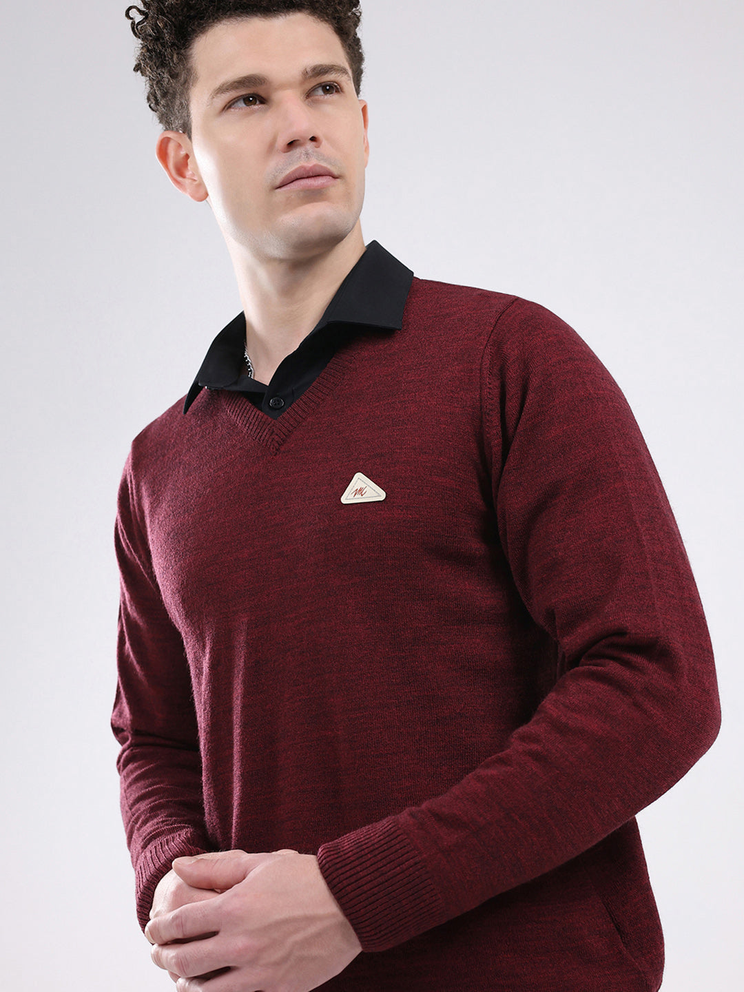 Men Maroon Solid V Neck Full Sleeve Pullover