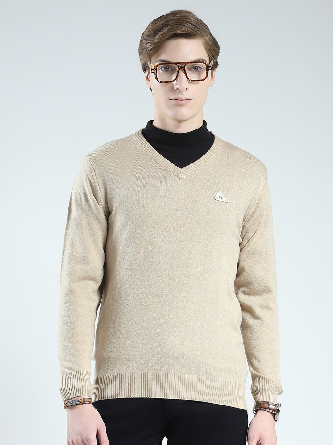 Men Beige Solid V Neck Full Sleeve Pullover
