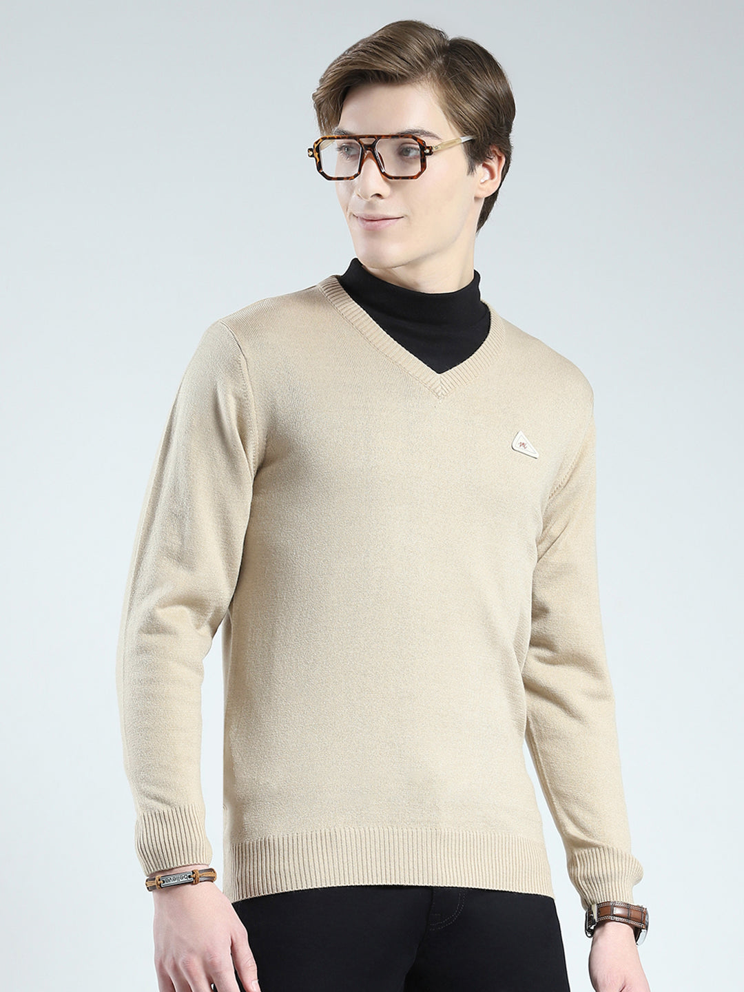 Men Beige Solid V Neck Full Sleeve Pullover