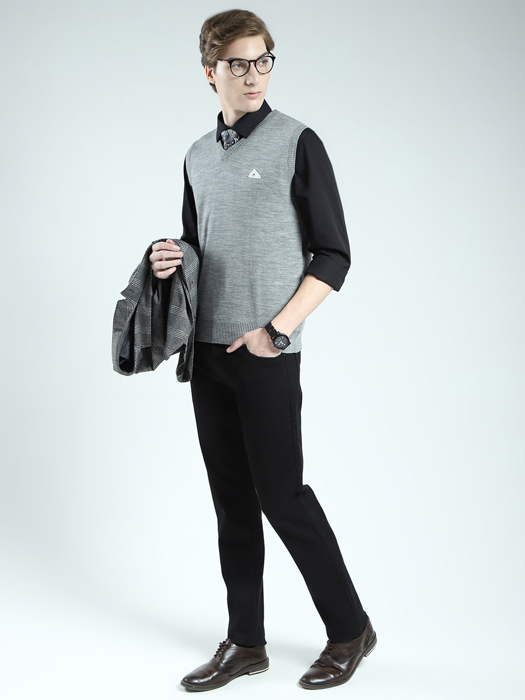 Men Grey Solid V Neck Sleeveless Sweater