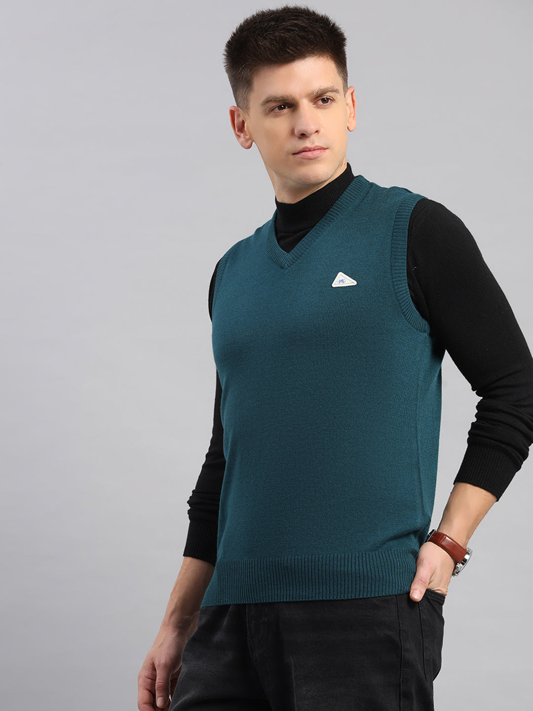 Men Teal Blue Solid V Neck Sleeveless Sweater