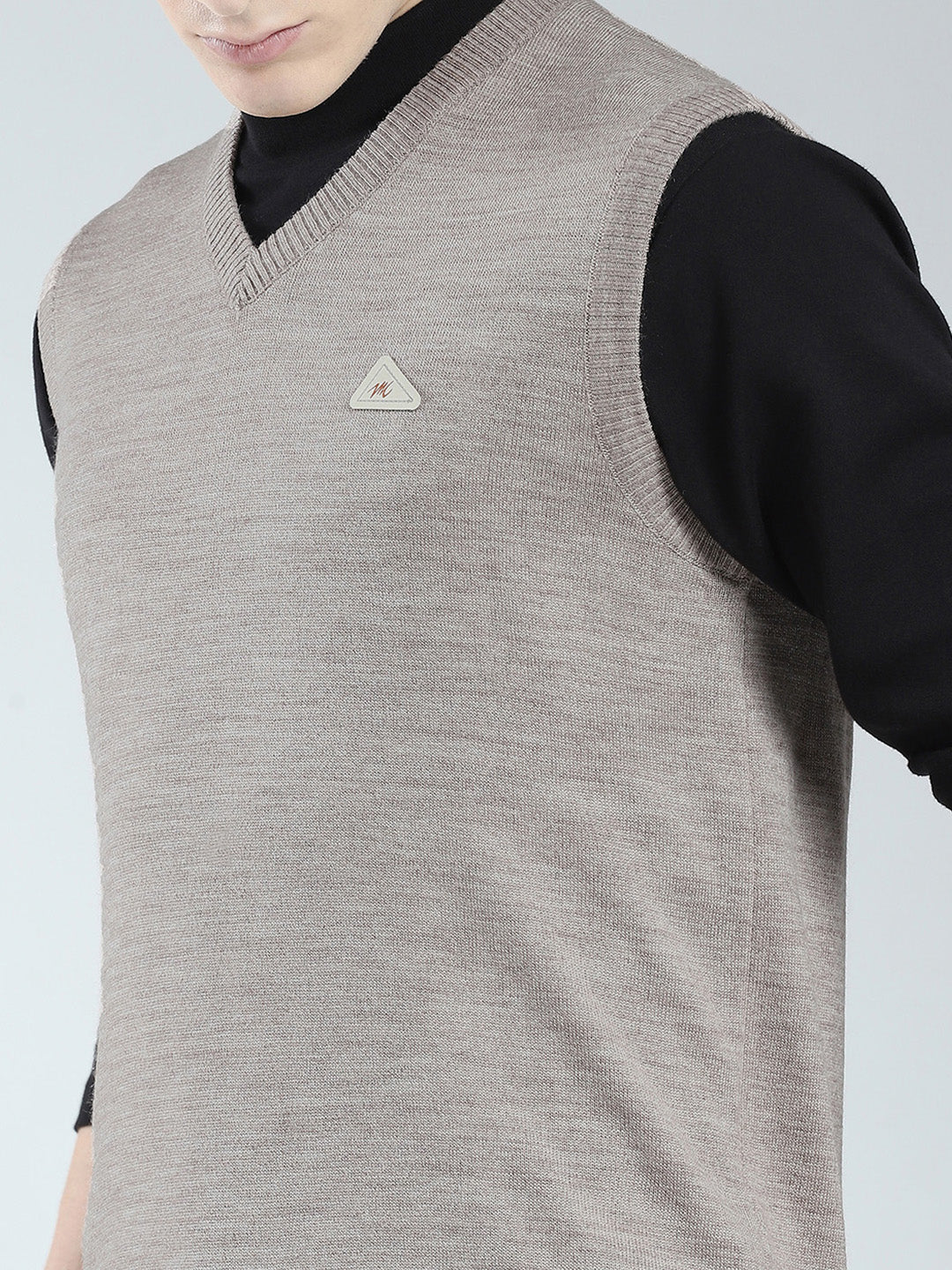 Men Grey Solid V Neck Sleeveless Sweater