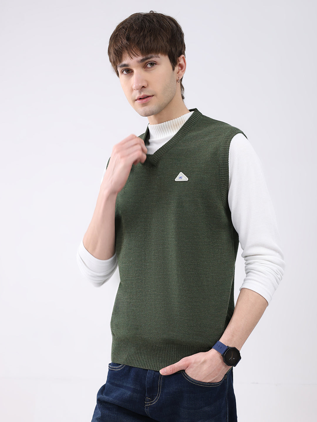 Men Green Solid V Neck Sleeveless Sweater