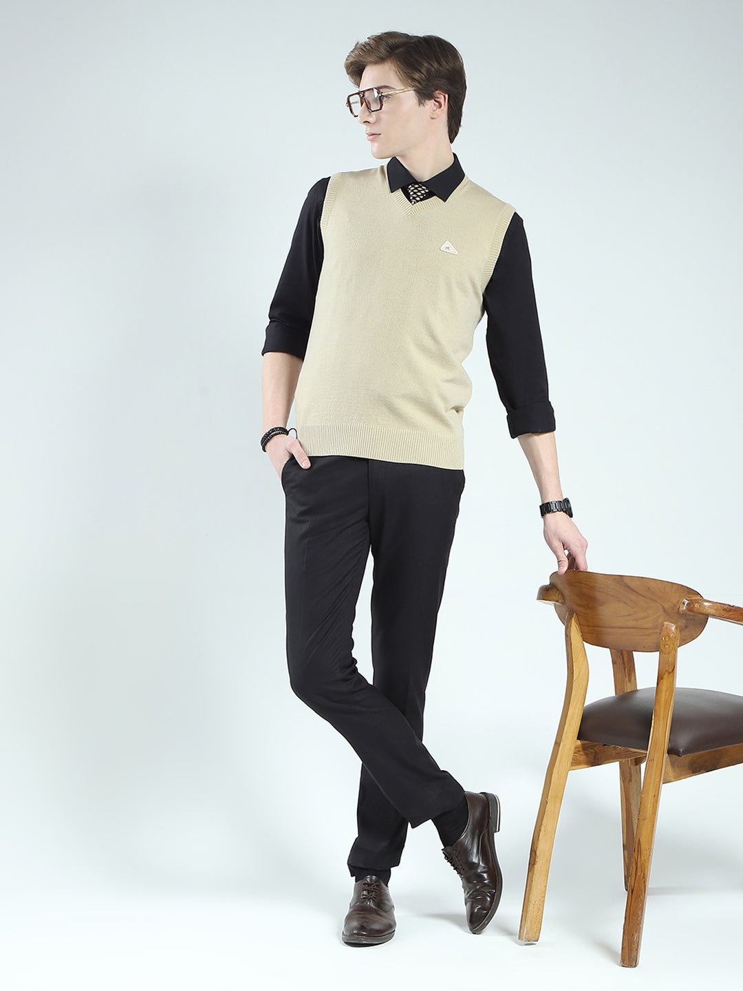 Men Tan Solid V Neck Sleeveless Sweater