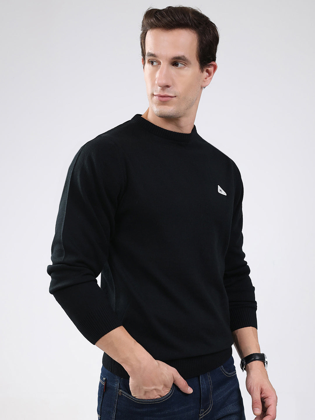 Men Black Solid Round Neck Full Sleeve Pullover
