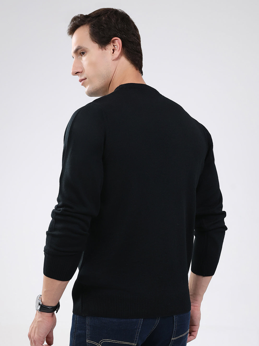 Men Black Solid Round Neck Full Sleeve Pullover