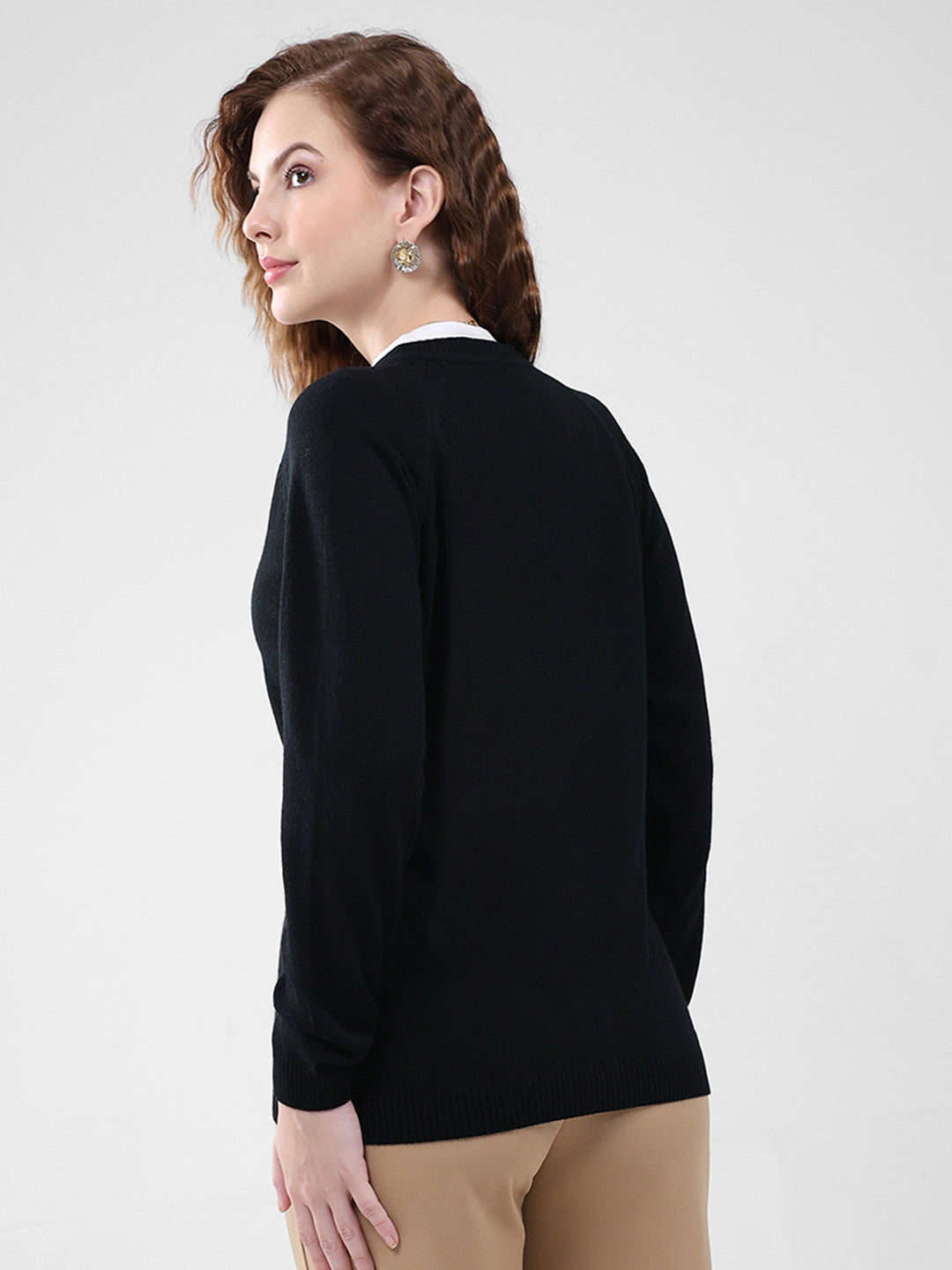 Women Black Solid V Neck Full Sleeve Cardigan