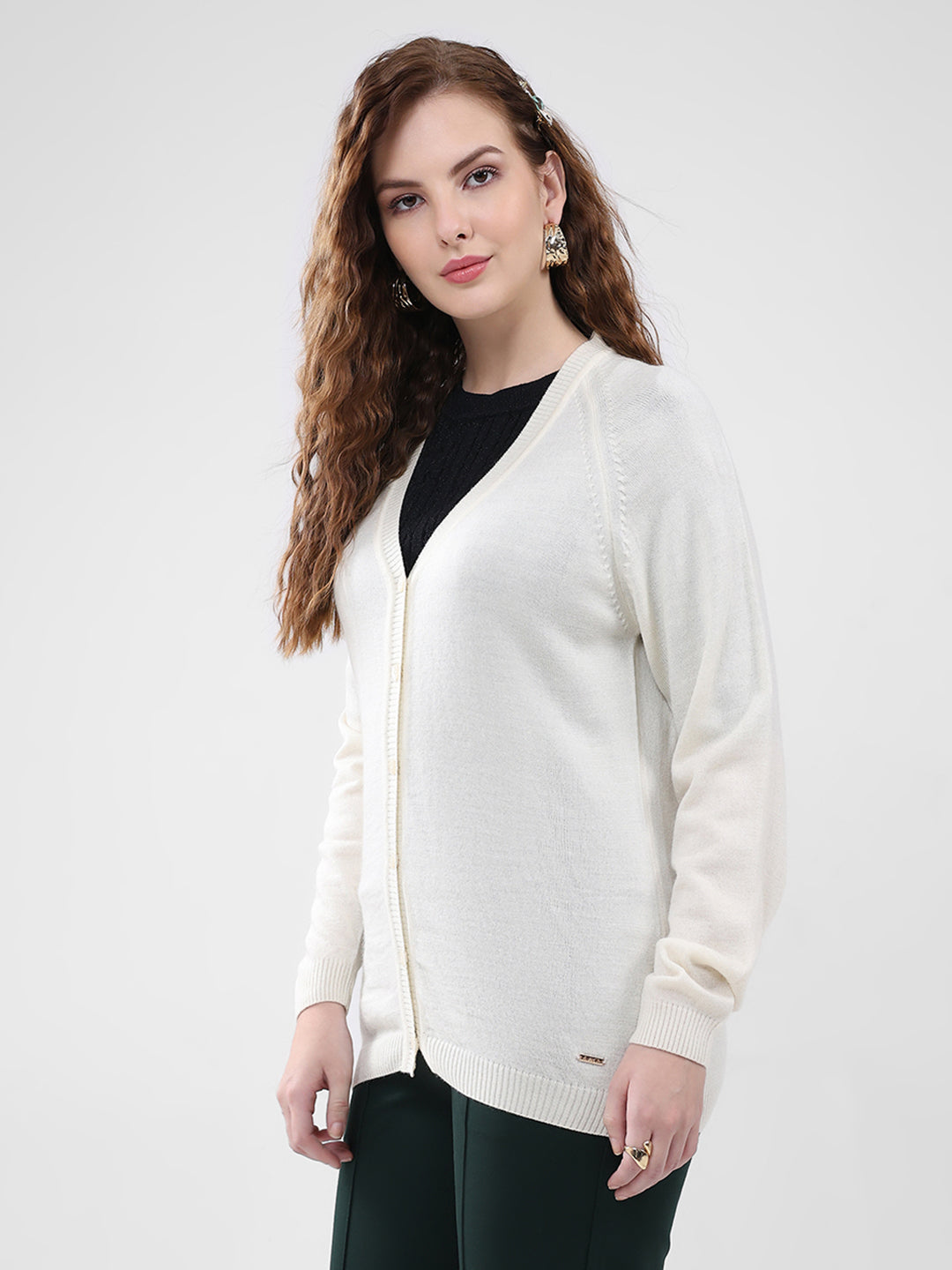 Women Cream Solid V Neck Full Sleeve Cardigan