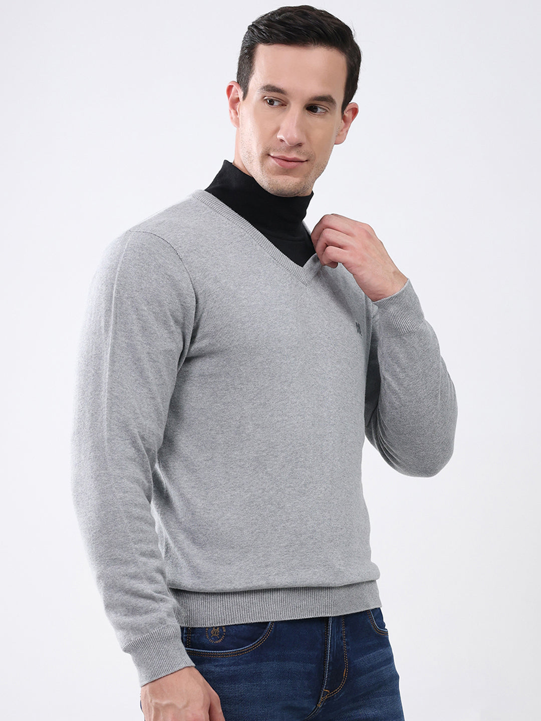 Men Grey Solid V Neck Full Sleeve Pullover