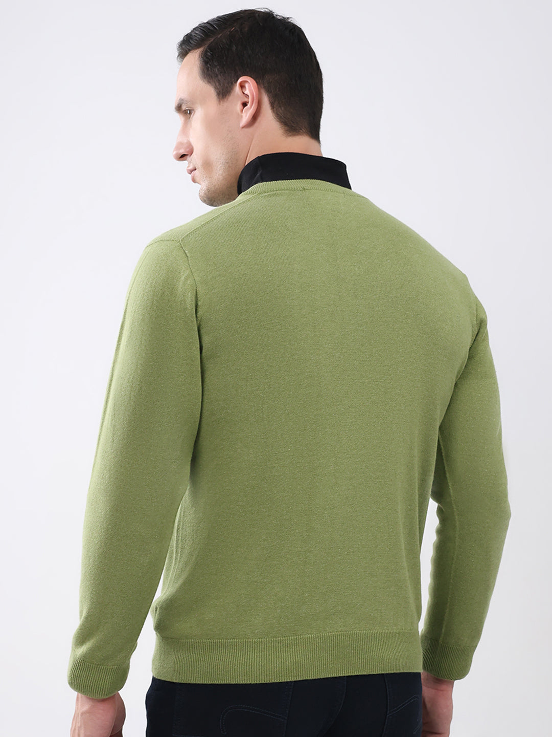 Men Green Solid V Neck Full Sleeve Pullover