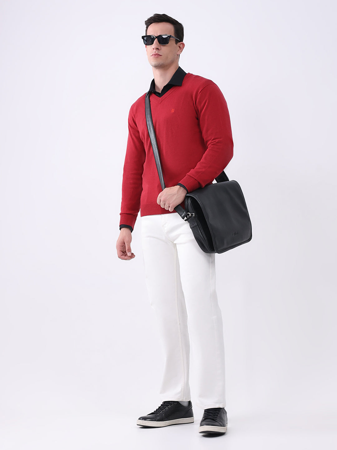 Men Maroon Solid V Neck Full Sleeve Pullover