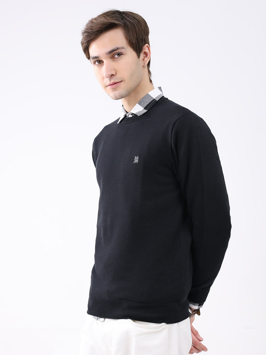 Men Black Solid Round Neck Full Sleeve Pullover