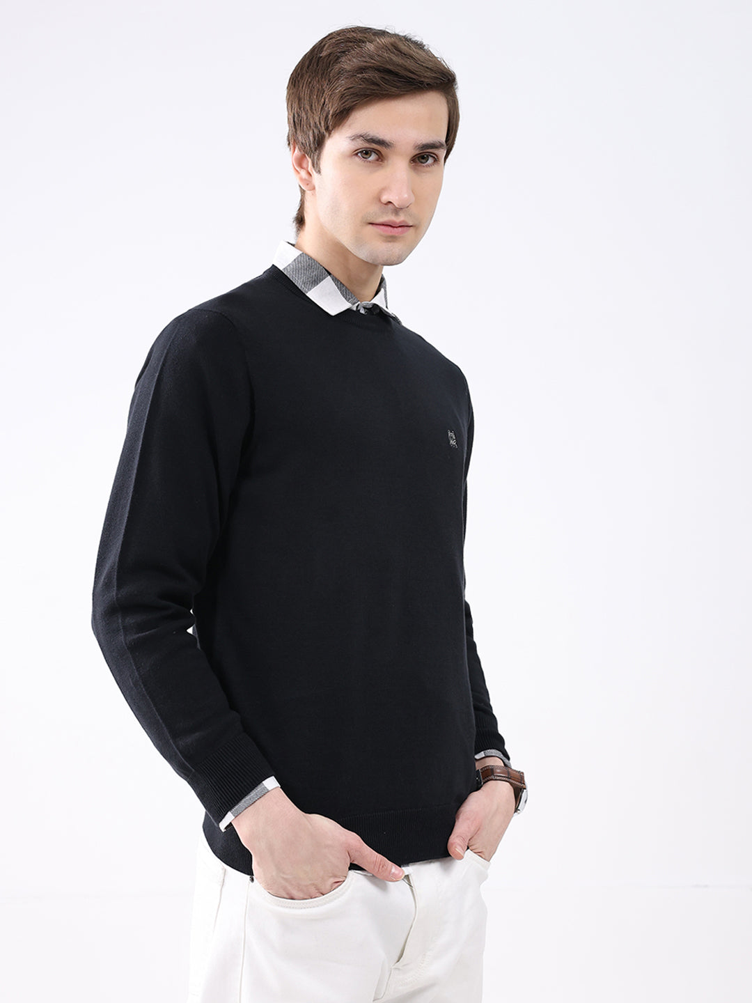 Men Black Solid Round Neck Full Sleeve Pullover