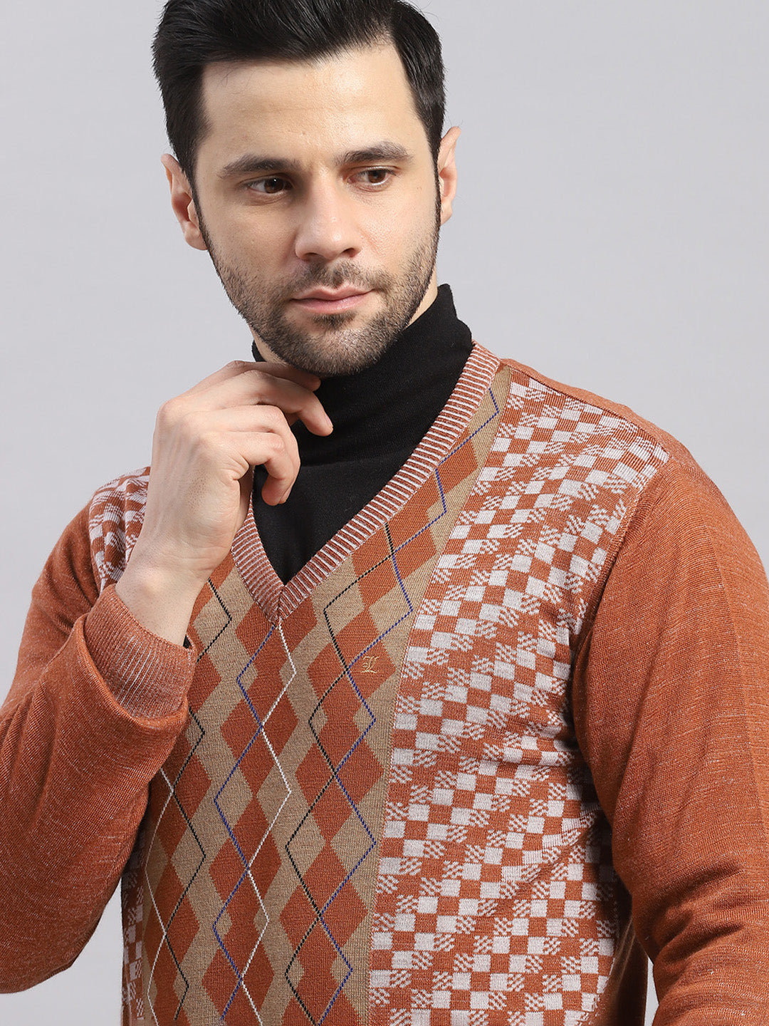 Luxuria Men Rust Printed V Neck Full Sleeve Pullover