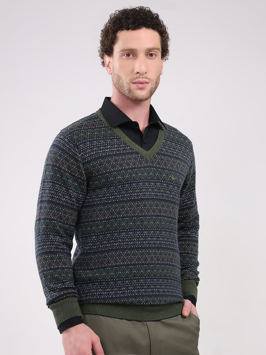Luxuria Men Green Printed V Neck Full Sleeve Pullover