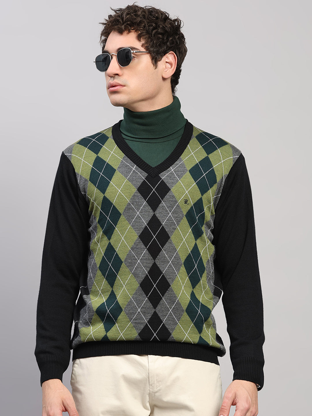 Luxuria Men Black Printed V Neck Full Sleeve Pullover