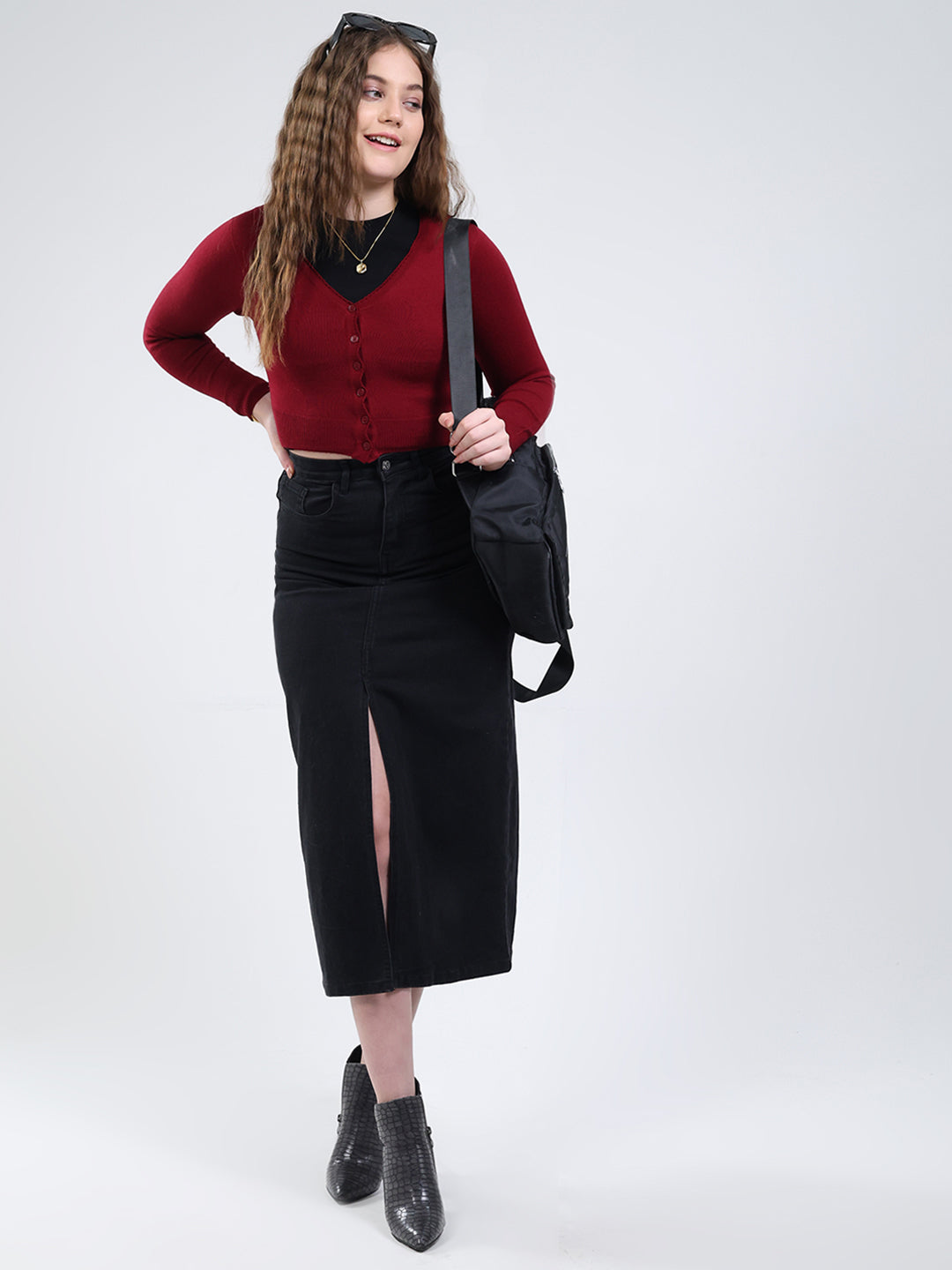 Women Maroon Solid V Neck Full Sleeve Cardigan