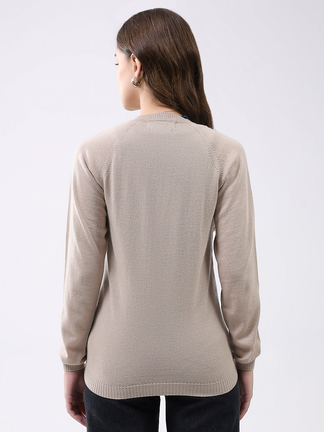 Women Beige Solid V Neck Full Sleeve Cardigan