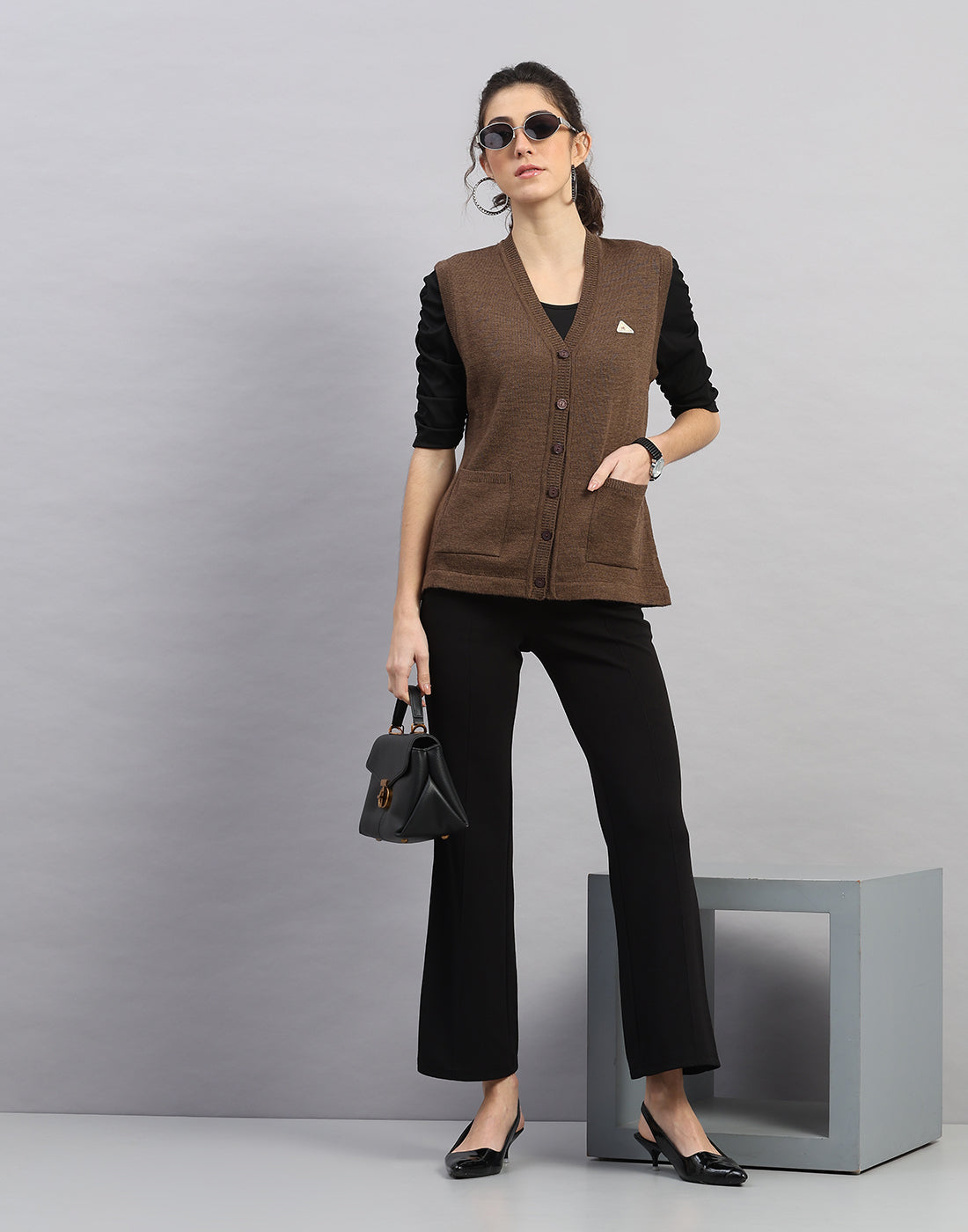 Women Brown Solid V Neck Sleeveless Cardigan