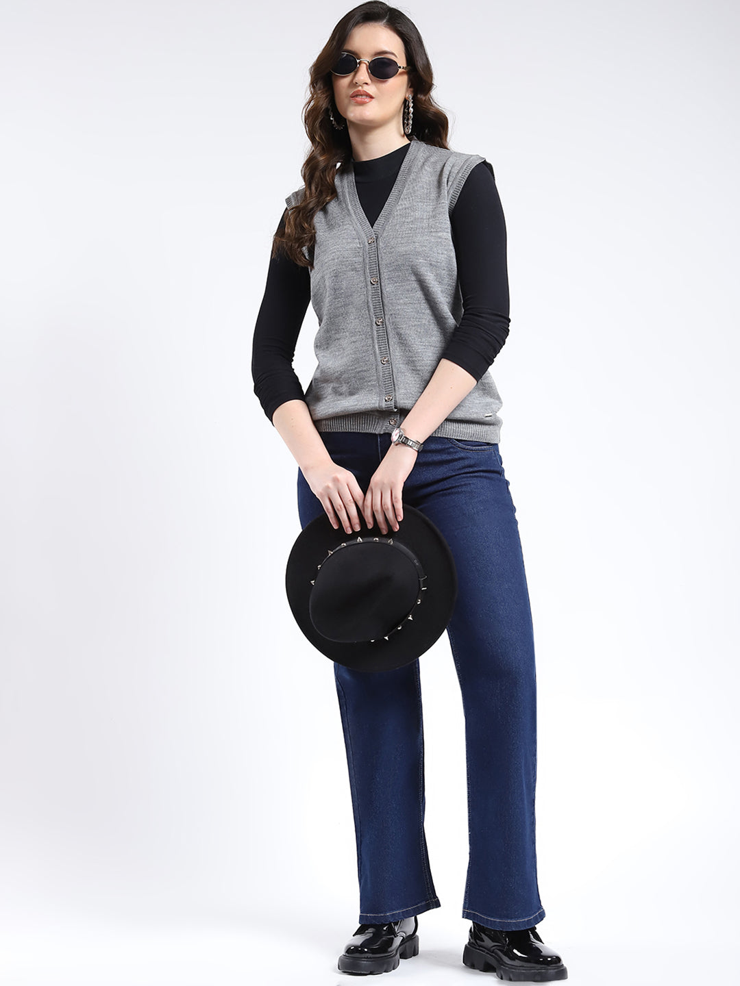 Women Grey Solid V Neck Sleeveless Cardigan