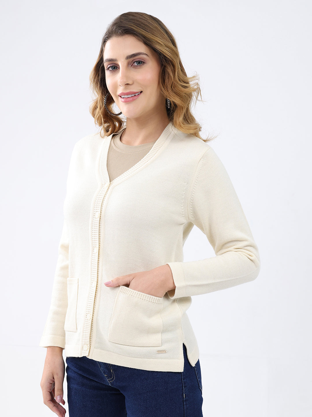 Women Cream Solid V Neck Full Sleeve Cardigan