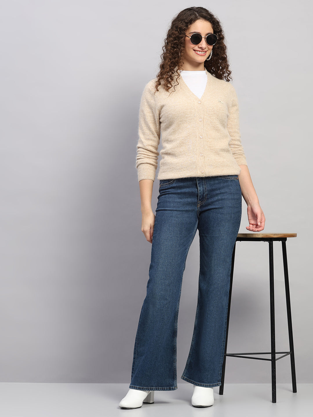 Women Brown Solid V Neck Full Sleeve Cardigan