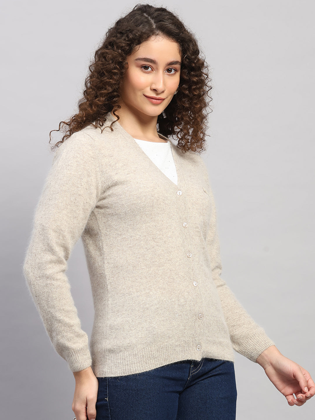 Women Beige Solid V Neck Full Sleeve Cardigan