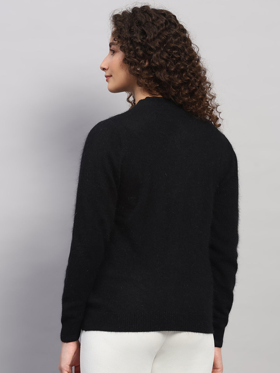 Women Black Solid V Neck Full Sleeve Cardigan