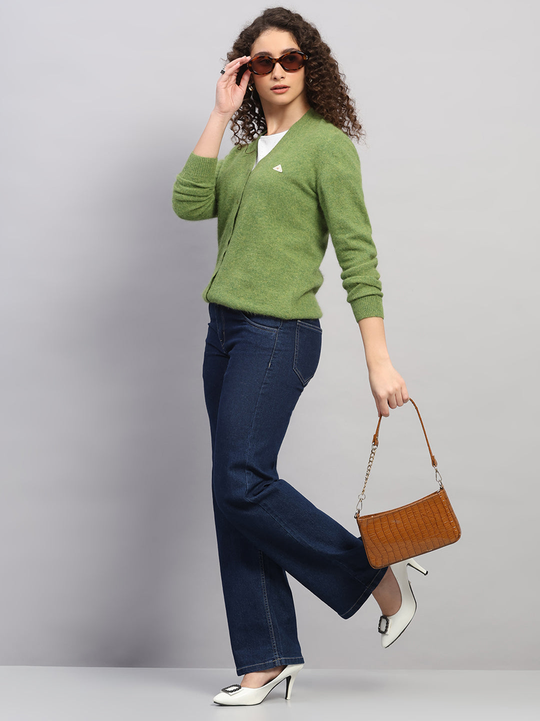 Women Green Solid V Neck Full Sleeve Cardigan