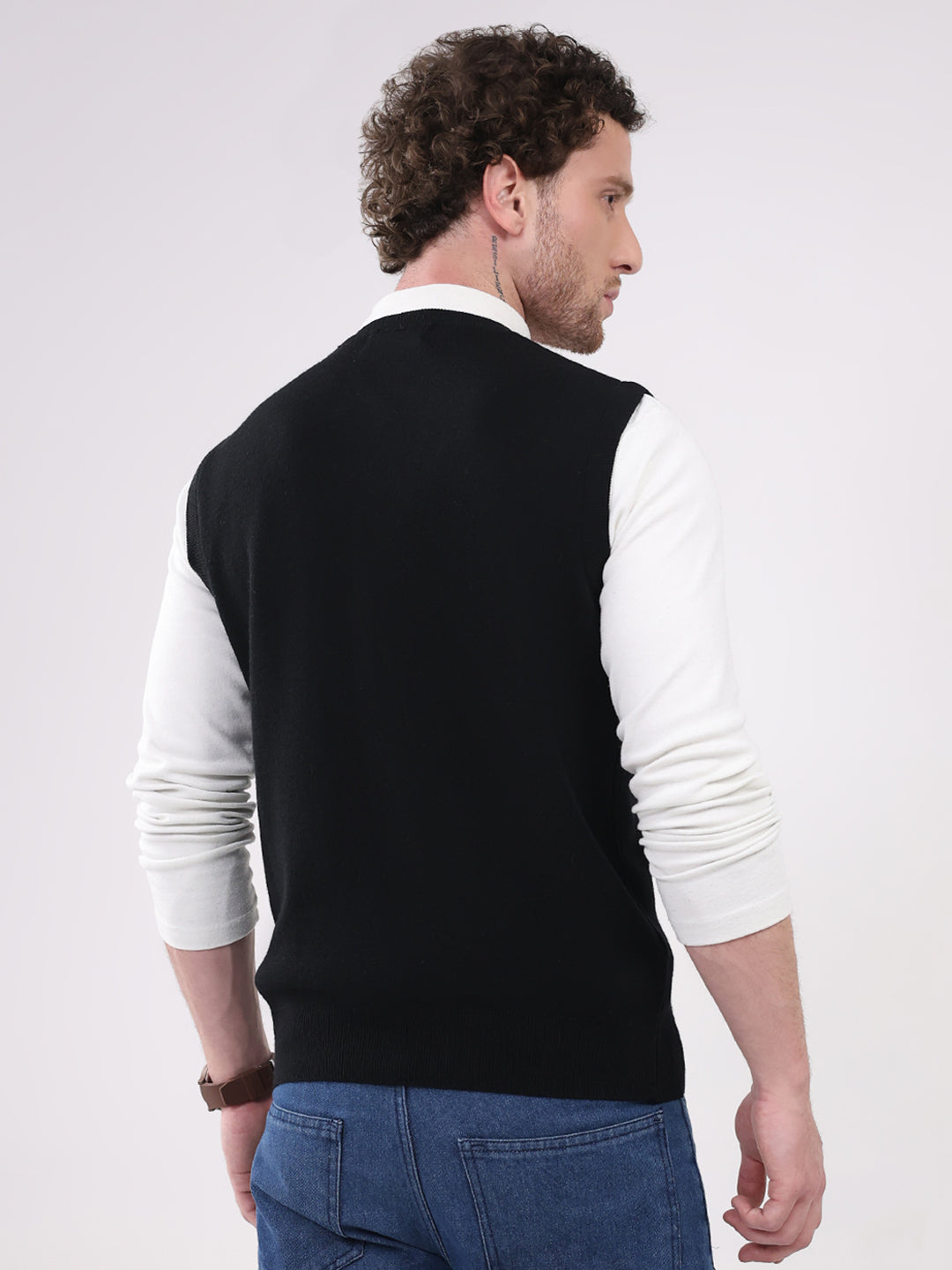 Men Black Solid V Neck Sleeveless Sweater
