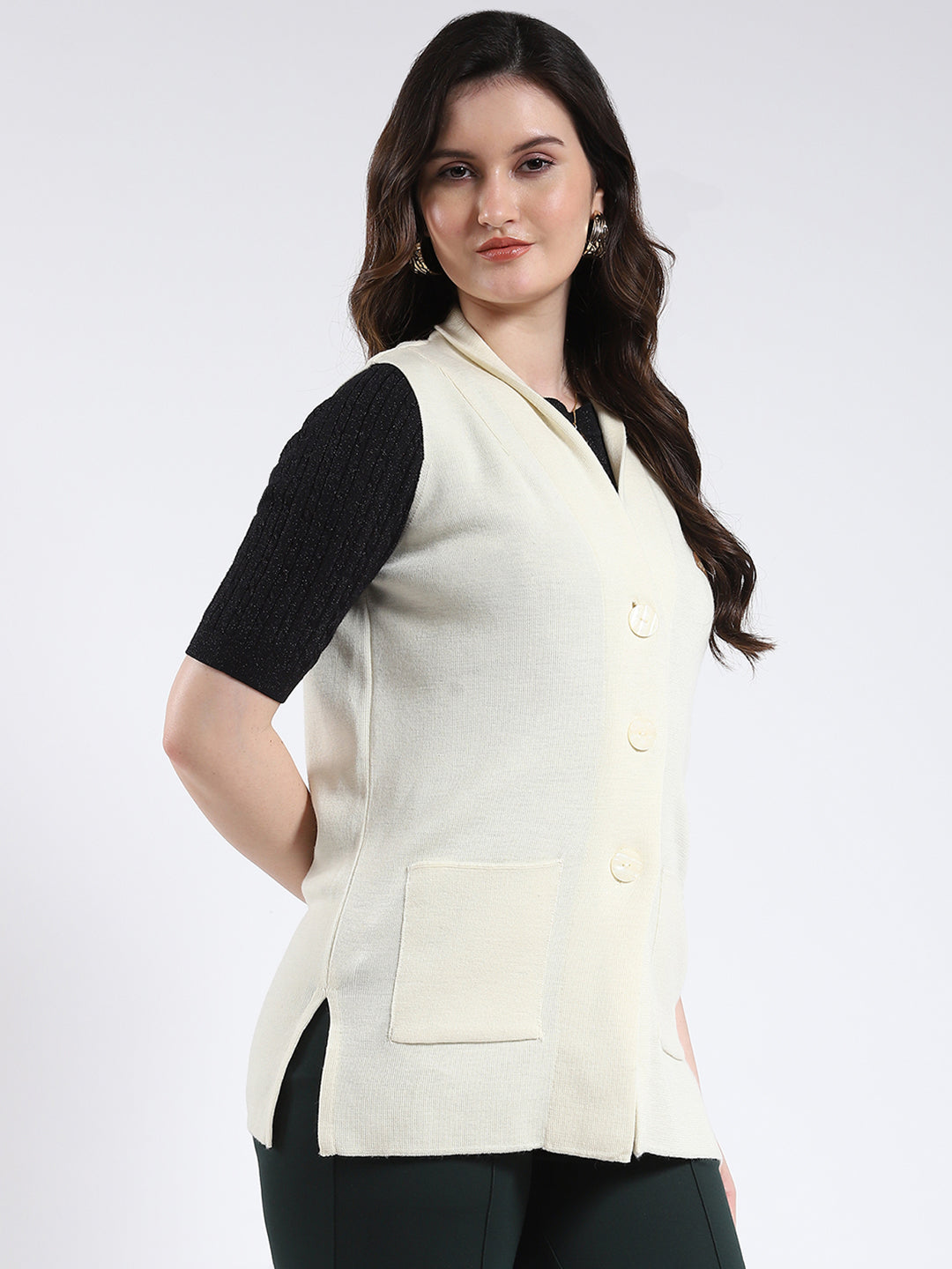 Women White Solid V Neck Sleeveless Cardigan