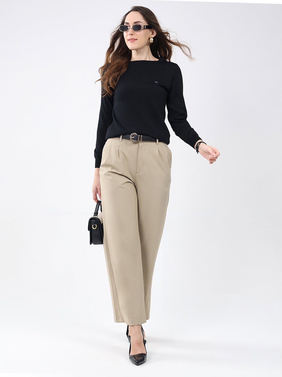 Women Black Solid Round Neck Full Sleeve Winter Top