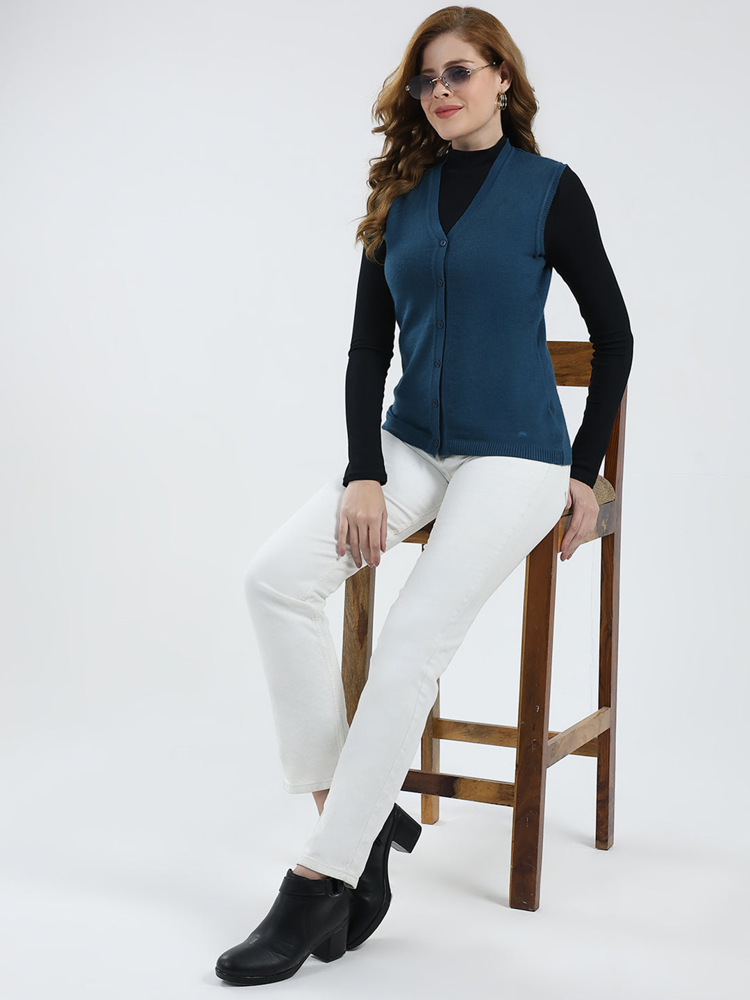 Women Teal Blue Solid V Neck Sleeveless Cardigan