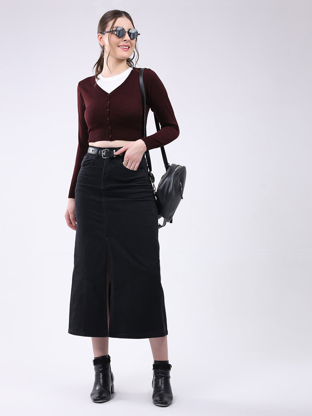 Women Maroon Solid V Neck Full Sleeve Cardigan