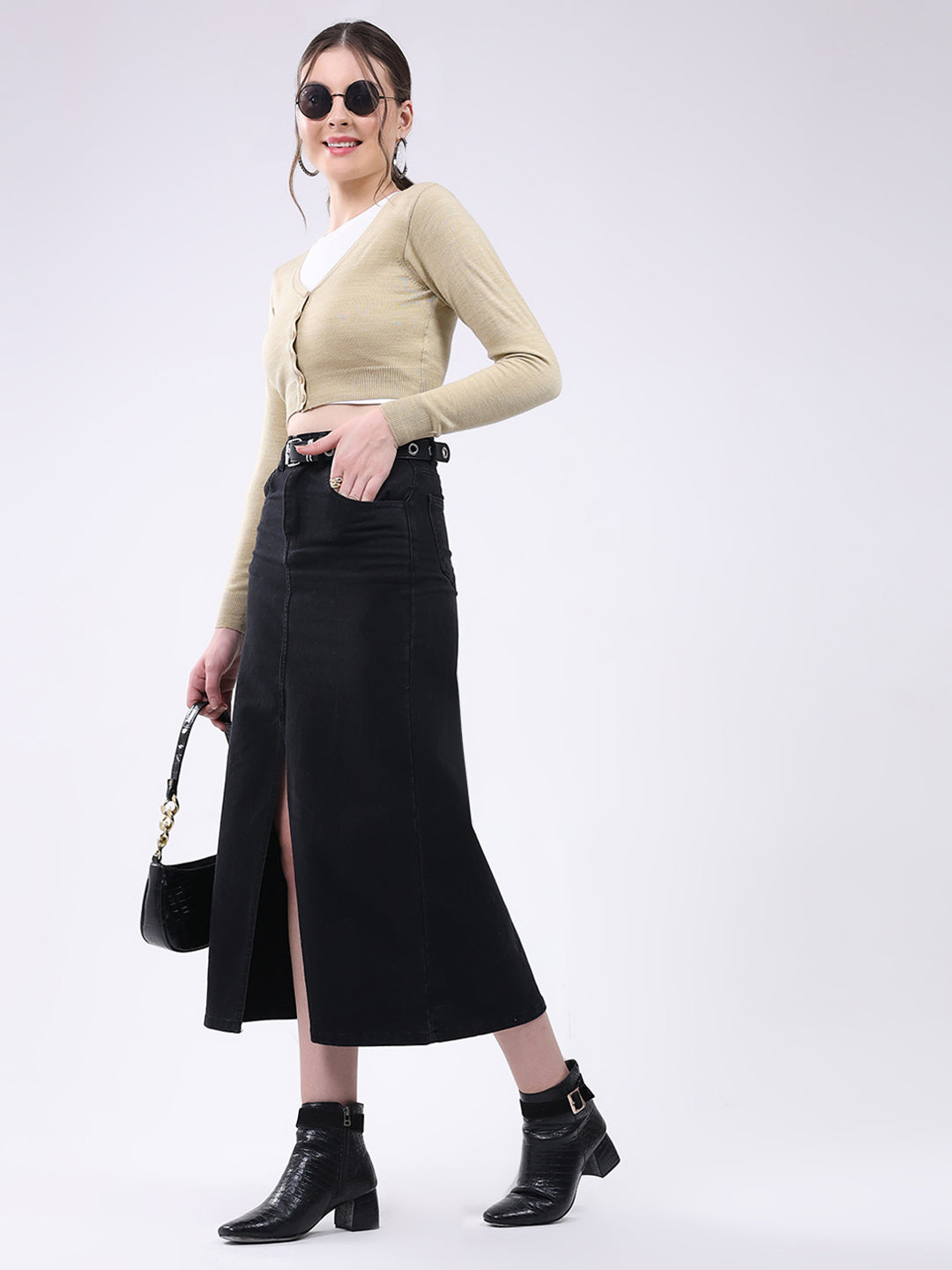 Women Beige Solid V Neck Full Sleeve Cardigan