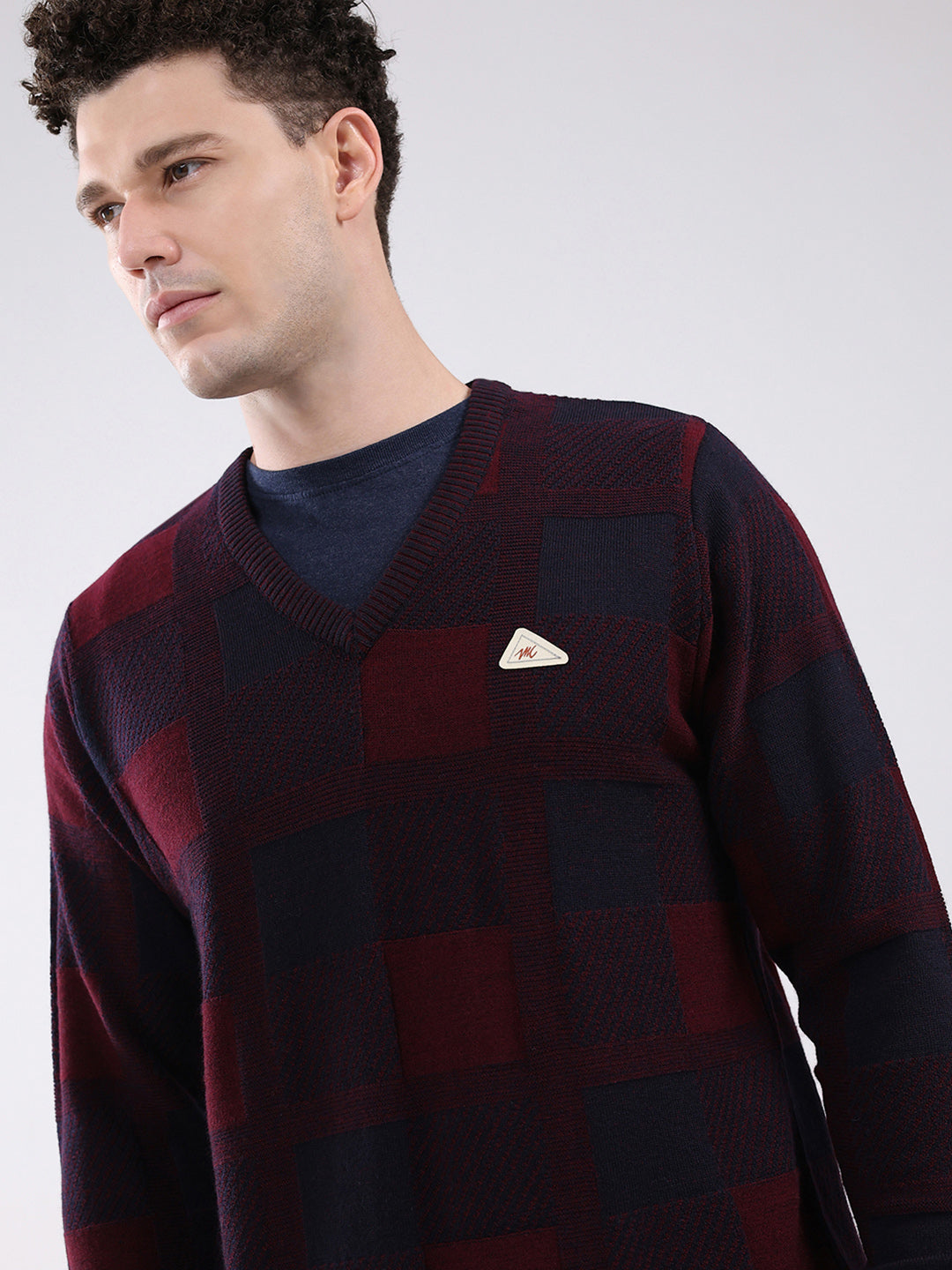 Men Maroon & Navy Blue Self Design V Neck Full Sleeve Pullover