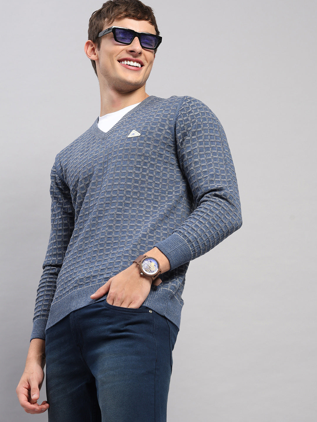 Men Blue Self Design V Neck Full Sleeve Pullover