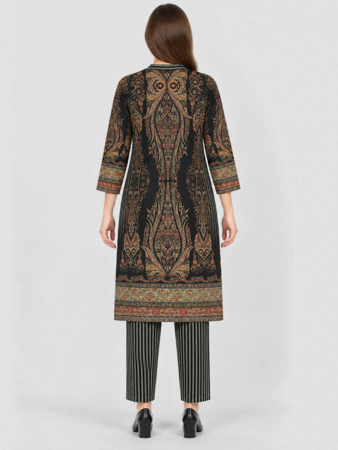 Women Green Designer Round Neck Full Sleeve Kurtis Set for Winter