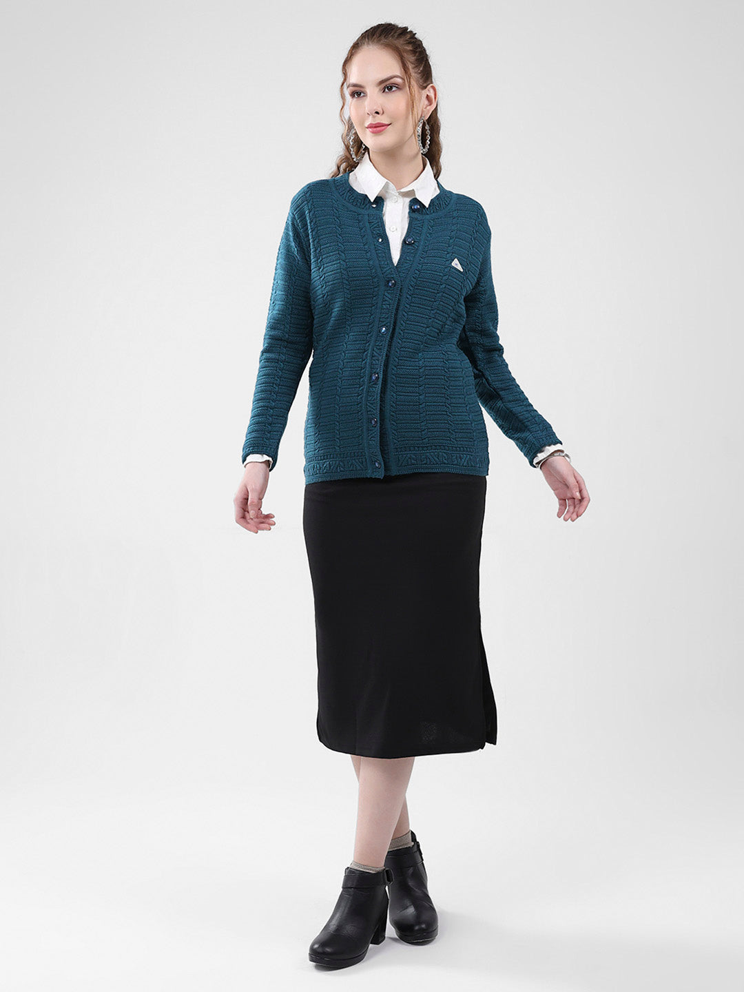 Women Teal Blue Self Design Round Neck Full Sleeve Cardigan