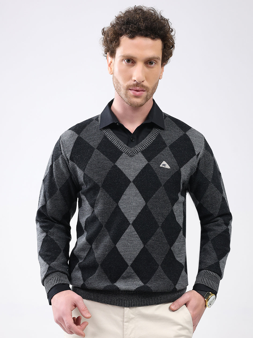 Men Black Geometric V Neck Full Sleeve Pullover
