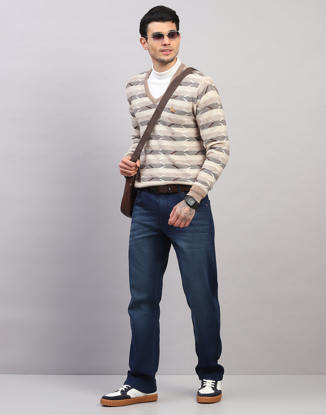 Men Beige Solid V Neck Full Sleeve Pullover