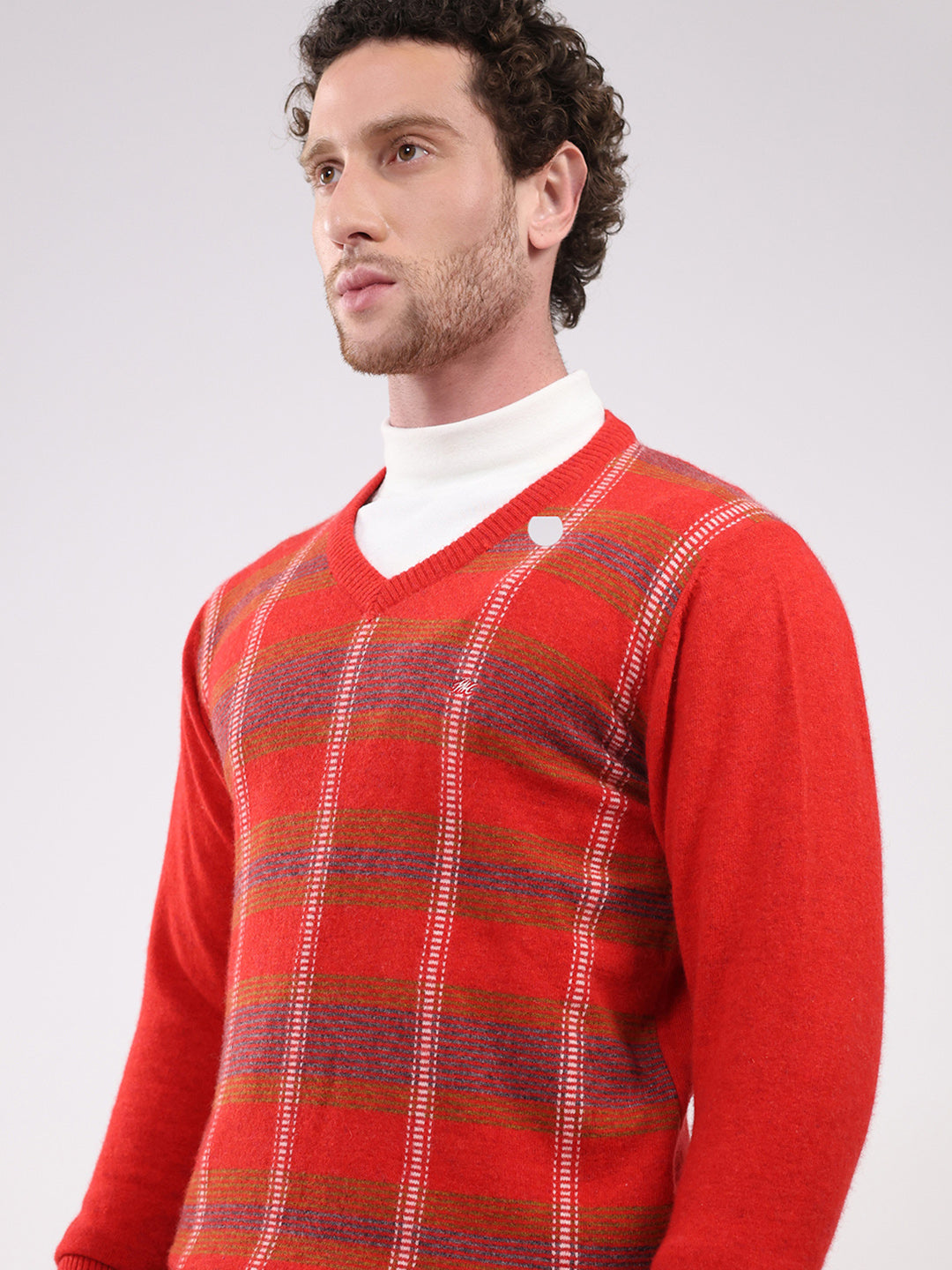 Men Red Printed V Neck Full Sleeve Pullover