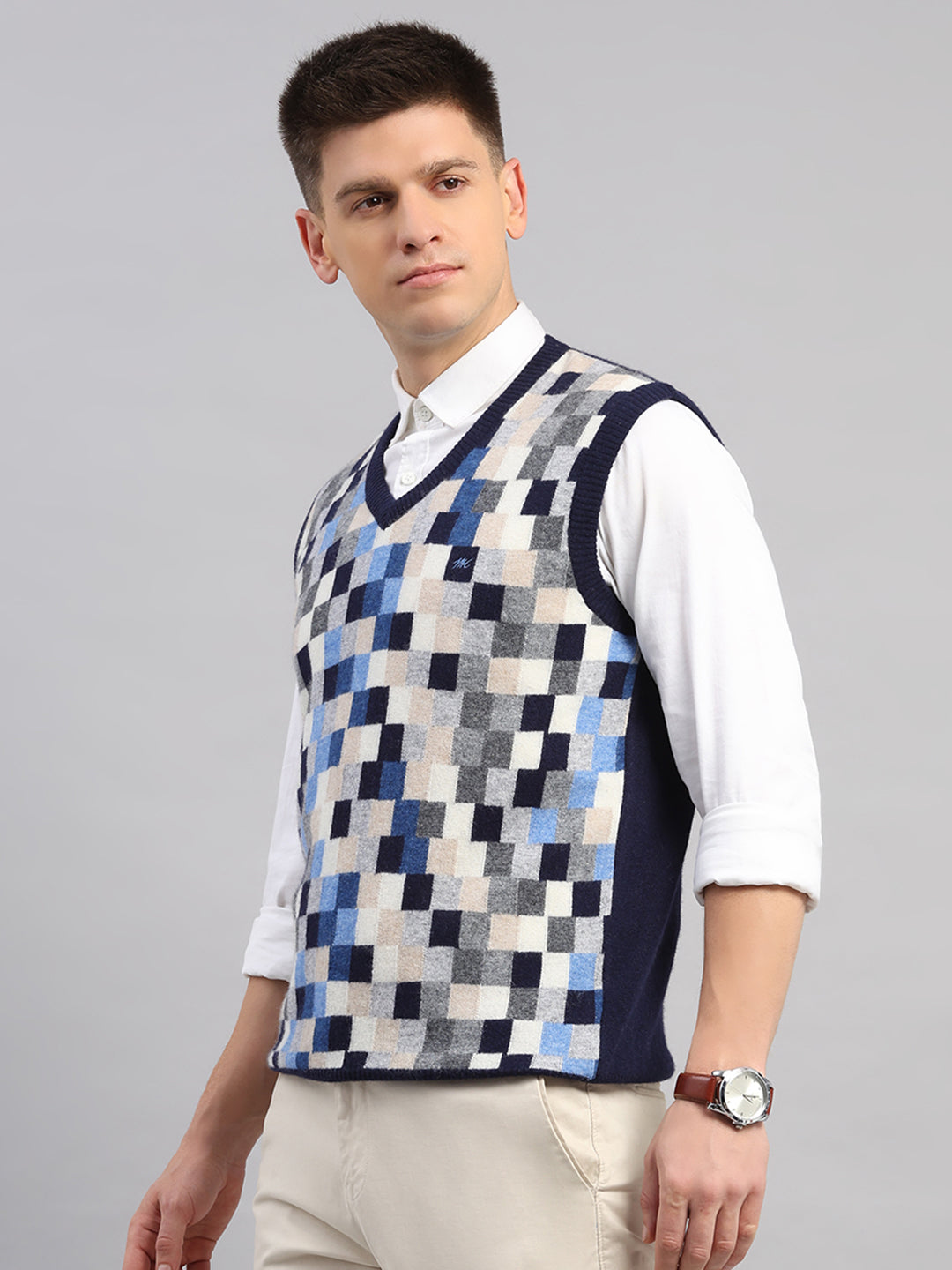 Men Navy Blue Printed V Neck Sleeveless Sweater