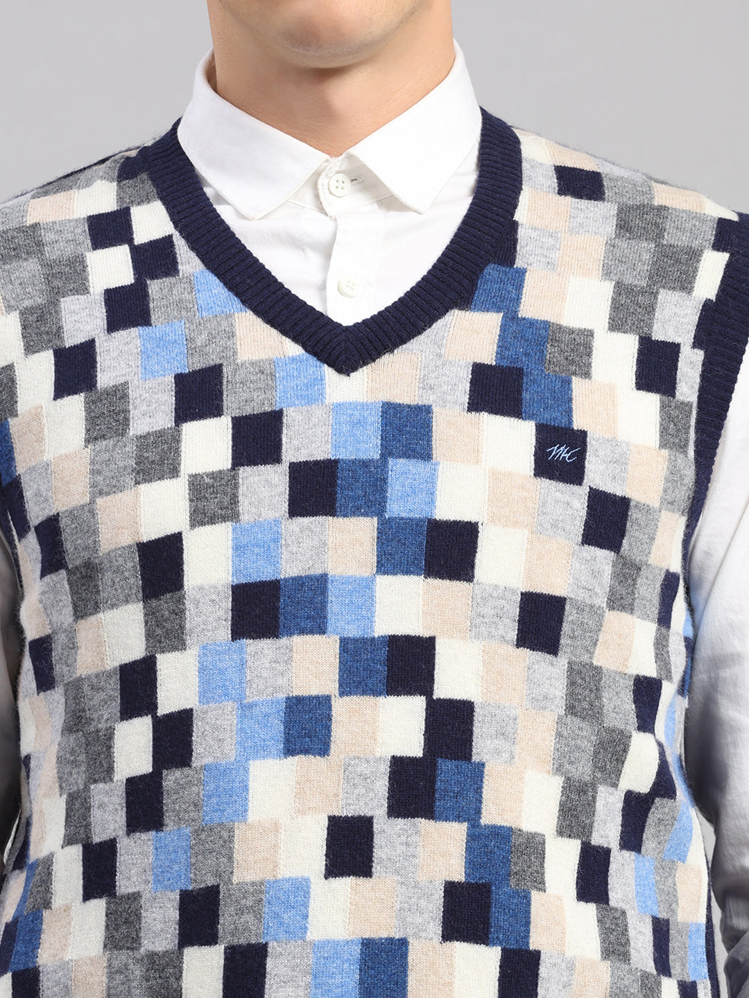 Men Navy Blue Printed V Neck Sleeveless Sweater