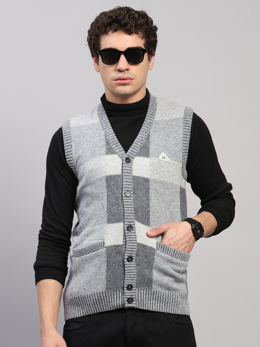 Men Light Grey Printed V Neck Sleeveless Cardigan