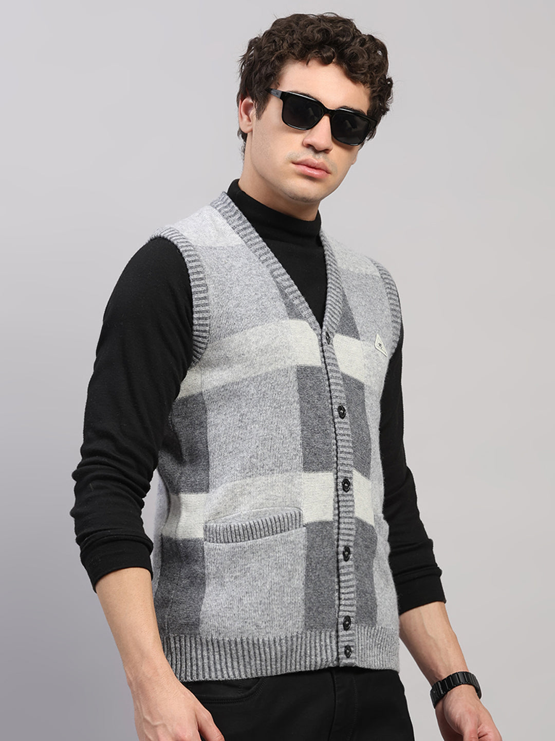 Men Light Grey Printed V Neck Sleeveless Cardigan